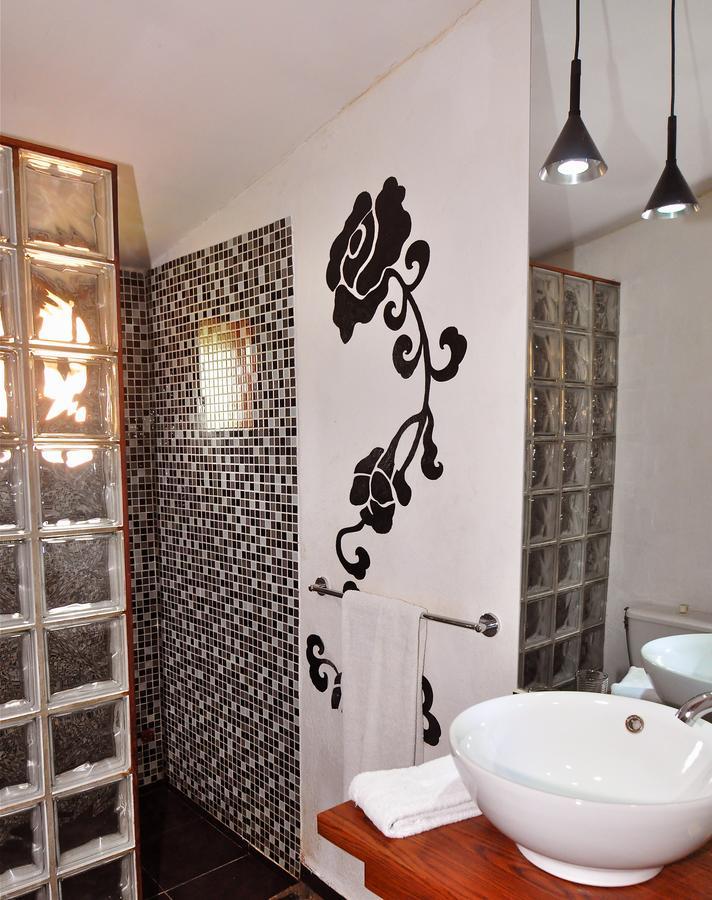 Rova Hotel Antananarivo Ngoại thất bức ảnh