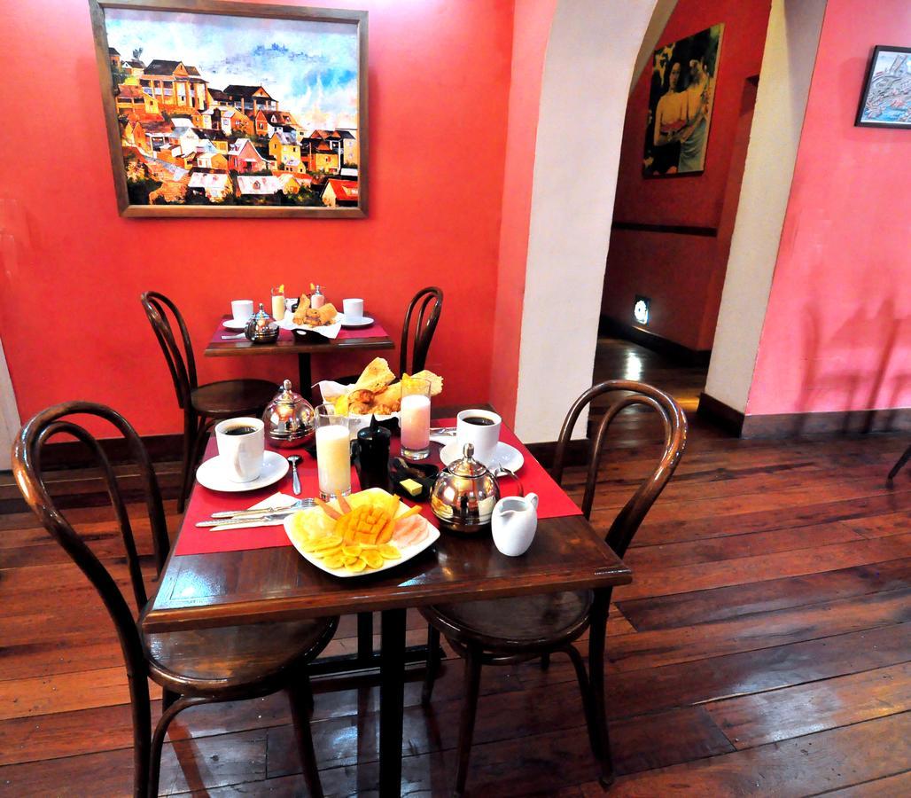 Rova Hotel Antananarivo Ngoại thất bức ảnh